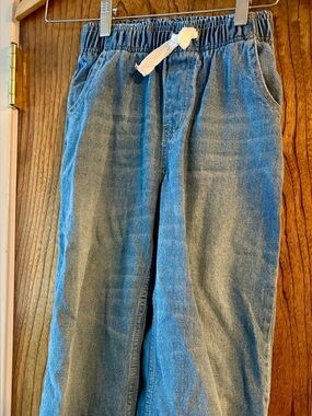 Kids size 8 Blue Pull-On Denim Jogger Pants (girl) drawstring and pockets